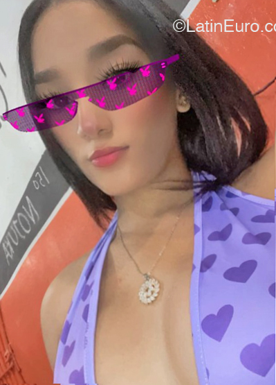 Date this funny Dominican Republic girl Gata from Santo Domingo DO44909