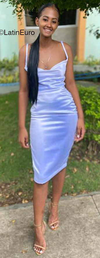 Date this passionate Dominican Republic girl Brey from Santo Domingo DO45035