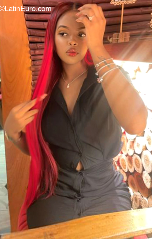 Date this young Dominican Republic girl Ashley from Santo Domingo DO45316