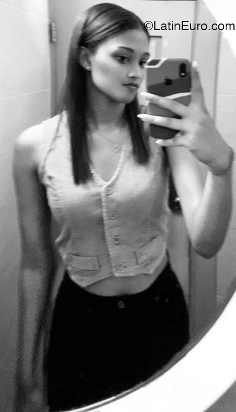 Date this funny Dominican Republic girl Camila from Higuey DO47506