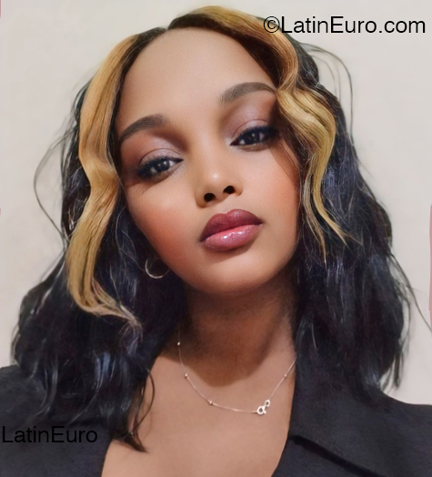 Date this funny Dominican Republic girl Lian from Santo Domingo DO52278