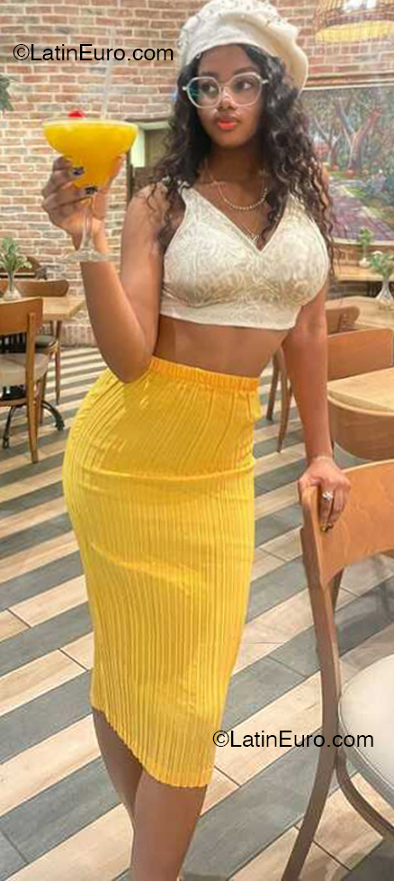 Date this lovely Dominican Republic girl Elena from Santo Domingo DO55239