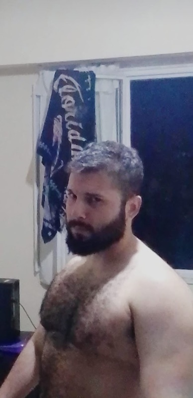 Date this foxy Argentina man Miguell from Buenos Aires AR979