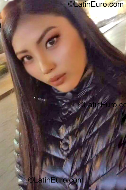 Date this happy Peru girl Yubitza from Arequipa PE2147