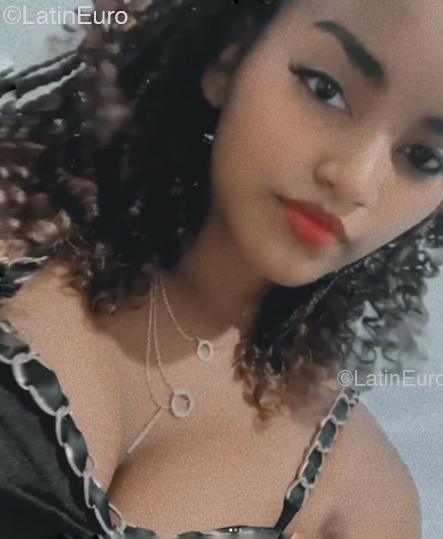 Date this good-looking Dominican Republic girl Agri from Puerto Plata DO54028