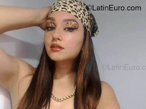 Date this georgeous Venezuela girl Valeska from Maracay VE5095