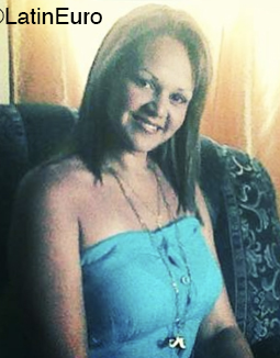 Date this georgeous Venezuela girl Tayris from Venezuela VE5113