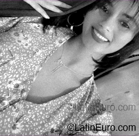 Date this pretty Dominican Republic girl Iris from La Romana DO54517