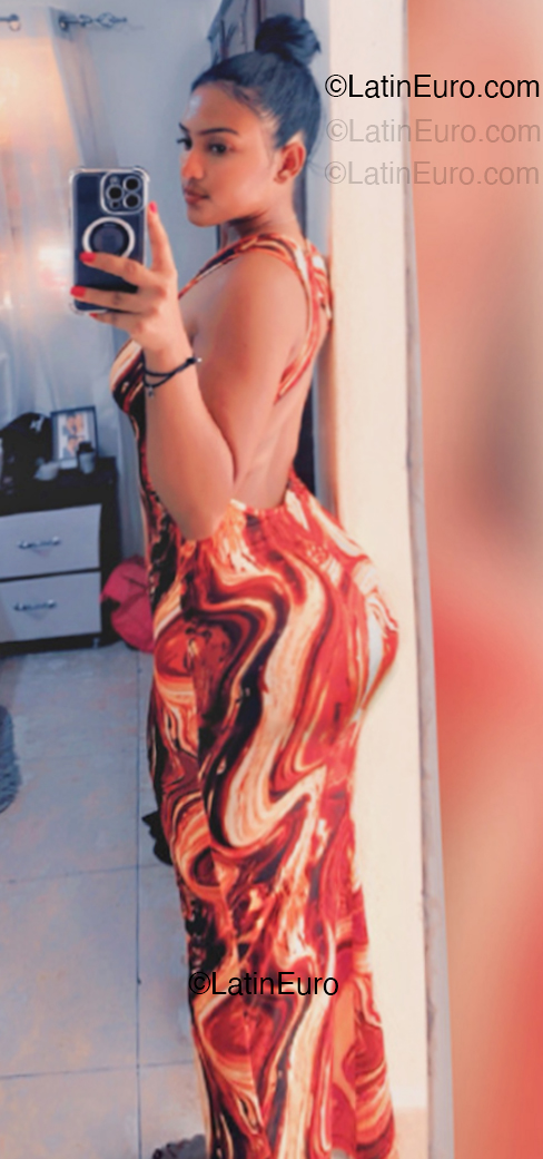Date this delightful Dominican Republic girl Rosalva from Santo Domingo DO54538