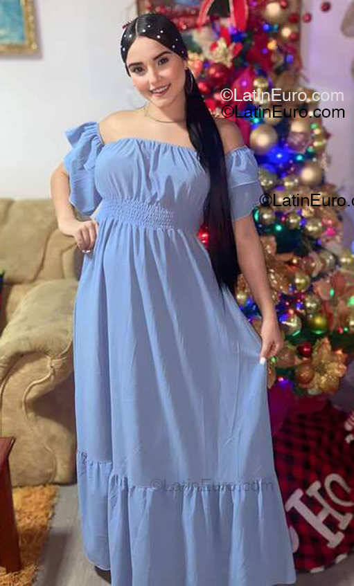 Date this good-looking Venezuela girl Kimberlin from Maracaibo VE5317