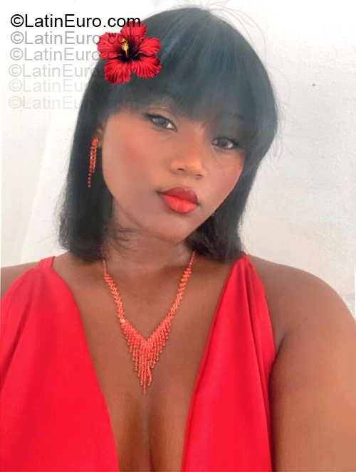 Date this passionate Dominican Republic girl Edugry from Santo Domingo DO55375