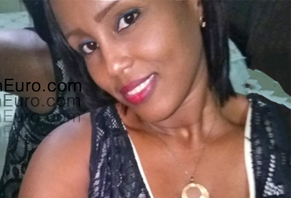 Date this tall Dominican Republic girl Magdalena from Santo Domingo DO55413