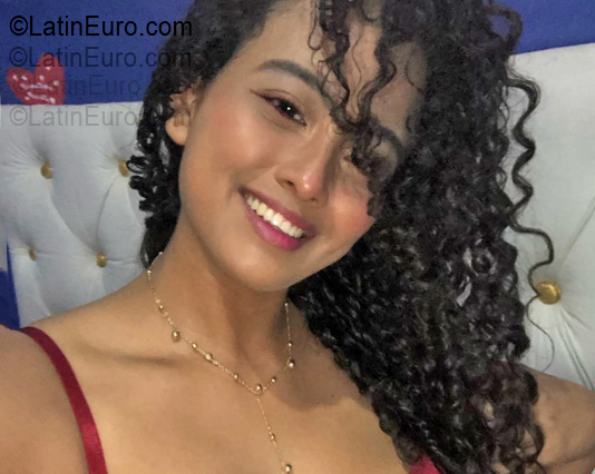 Date this hot Venezuela girl Irene from Caracas VE5359