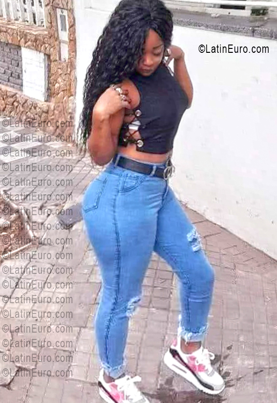 Date this delightful Dominican Republic girl Veronica from Villa Rivas DO55600