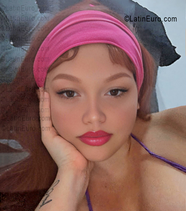 Date this sultry Dominican Republic girl Yuleisy from Santo Domingo DO55708