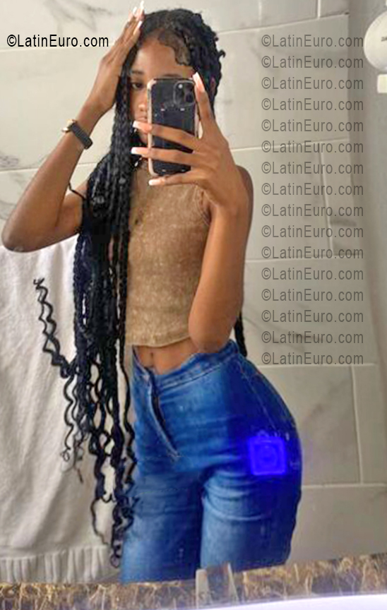 Date this lovely Dominican Republic girl Kame from Santiago DO55790