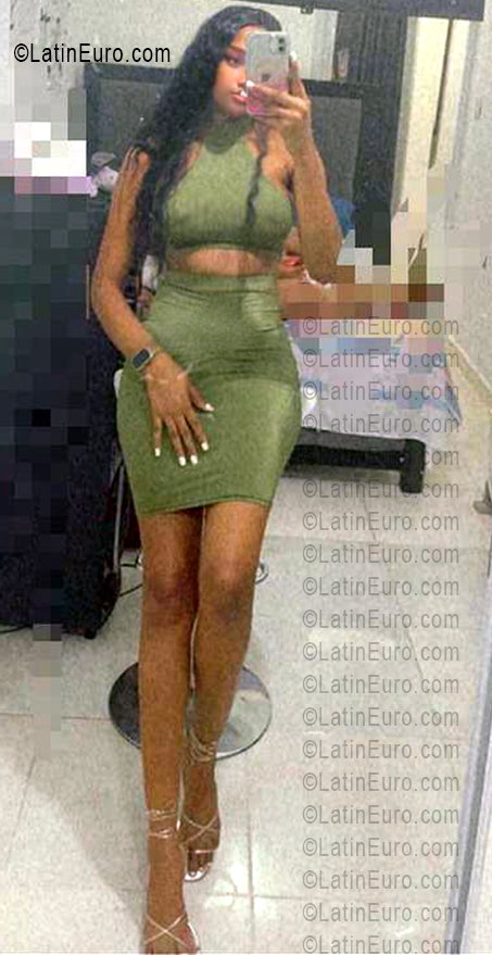 Date this georgeous Dominican Republic girl Merlys from Santo Domingo DO56038
