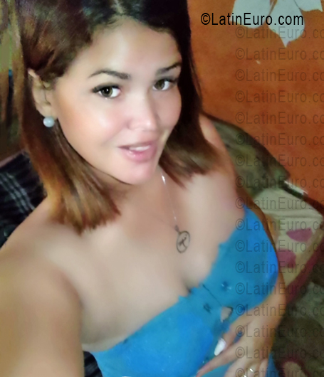 Date this hot Venezuela girl Angeles from Porlamar VE5446