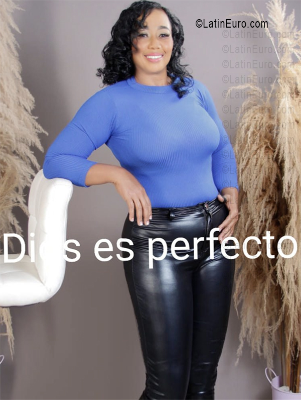 Date this pretty Dominican Republic girl Midaly from Nagua DO56134