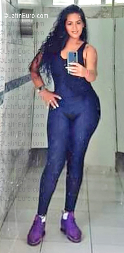 Date this georgeous Venezuela girl Eliza from Caracas VE5468