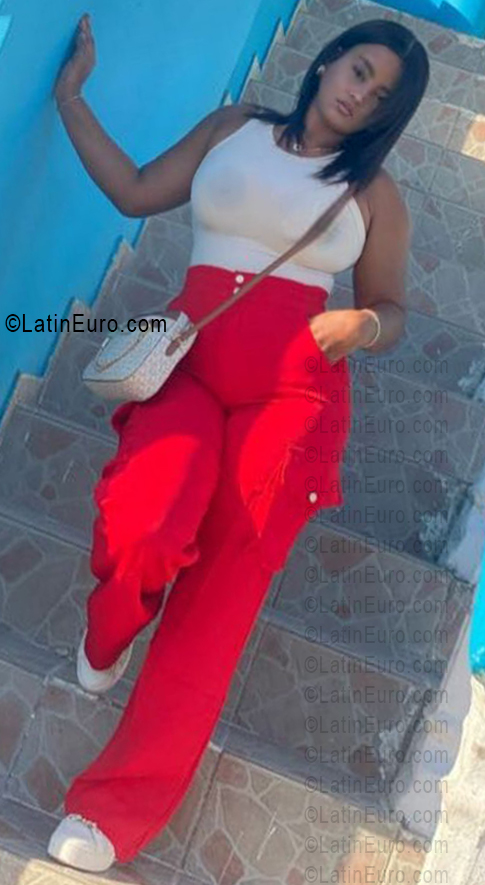 Date this good-looking Dominican Republic girl Greysi from Santo Domingo DO56180