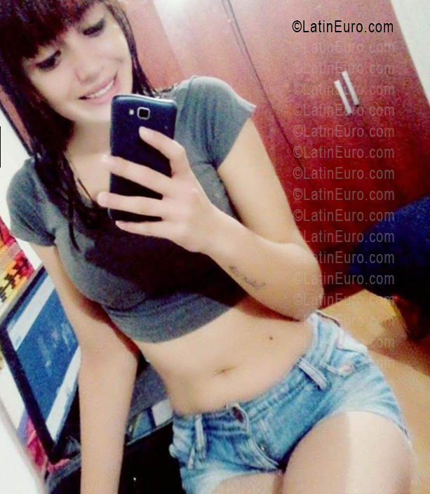 Date this stunning Uruguay girl Dahiana from Canelones UY116