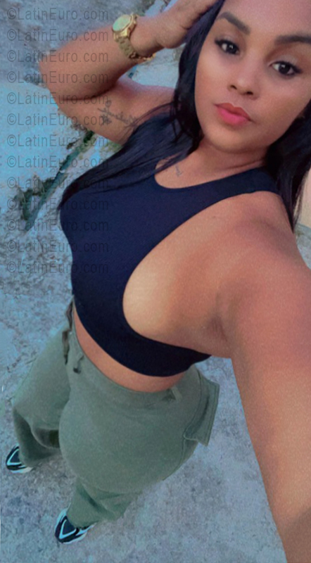 Date this charming Dominican Republic girl Yokasta from Santo Domingo DO56478