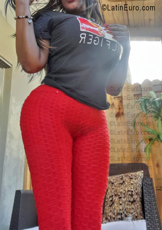 Date this attractive Dominican Republic girl Catalina from Santo Domingo DO56509