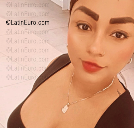 Date this athletic Colombia girl Lady from Cali CO33775