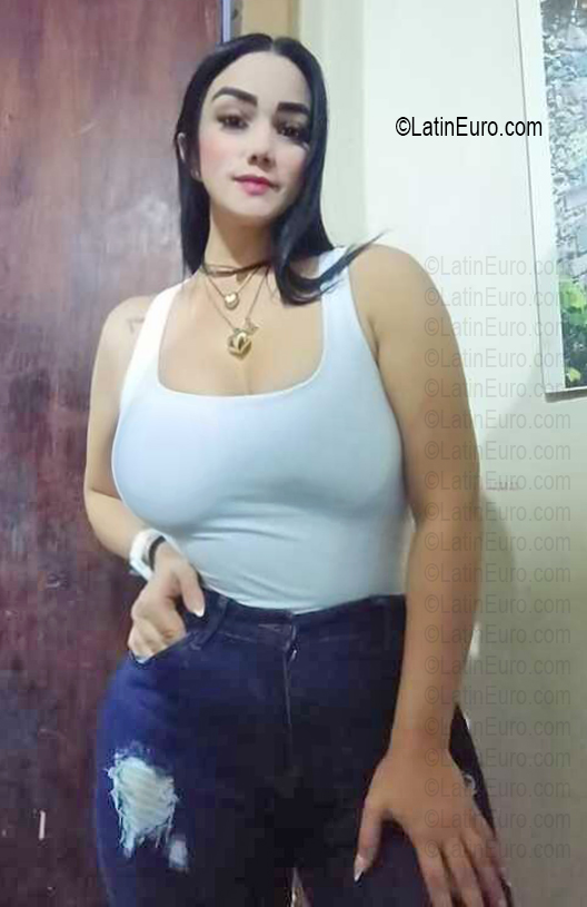 Date this young Venezuela girl Honey from Maracaibo VE5727