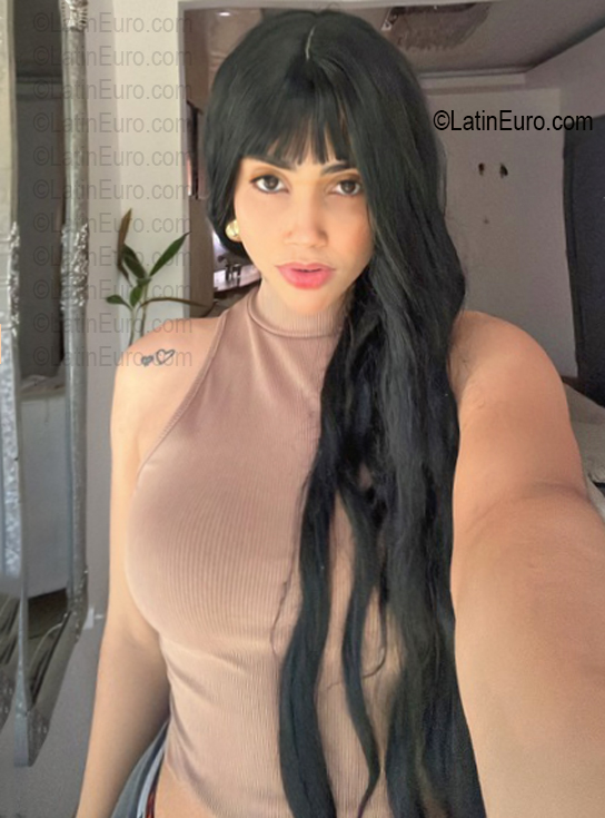 Date this funny Dominican Republic girl Dulce from Santo Domingo DO56764