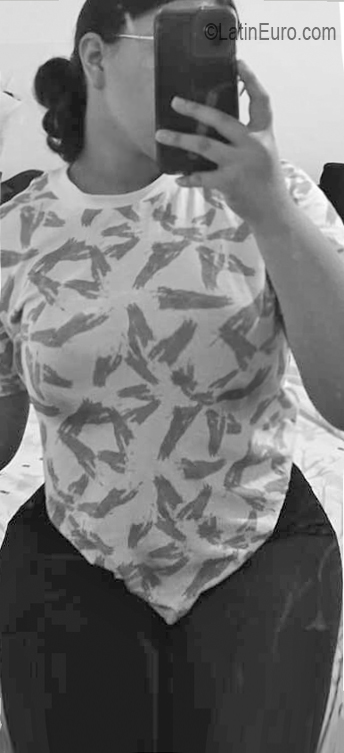 Date this cute Honduras girl Mara from Tegucigalpa HN3017