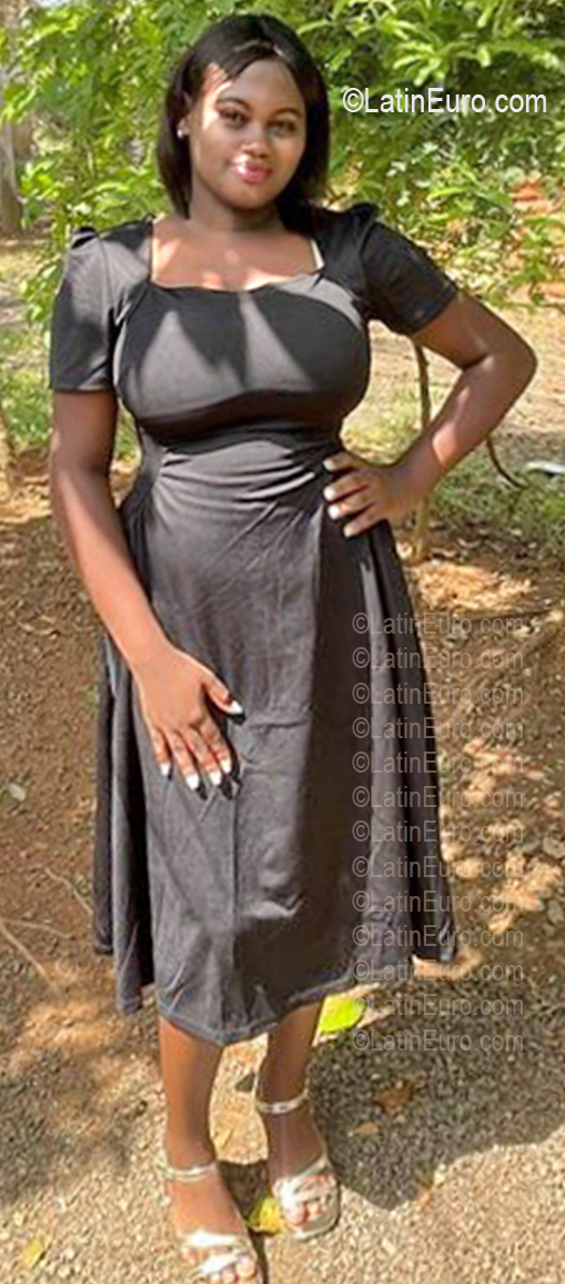 Date this passionate Dominican Republic girl Nelly from Santo Domingo DO56965