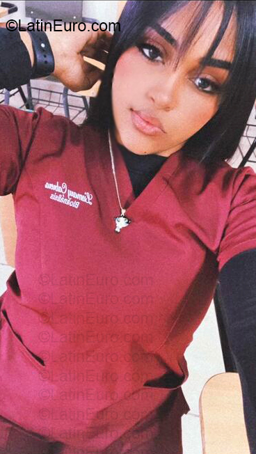 Date this delightful Dominican Republic girl Lismary from Santiago DO57064