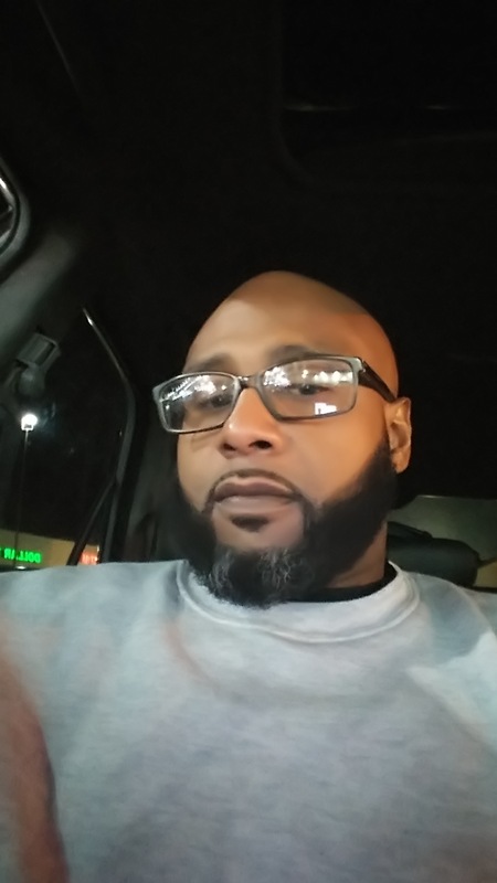 Date this stunning United States man Karl from New Orleans US25764
