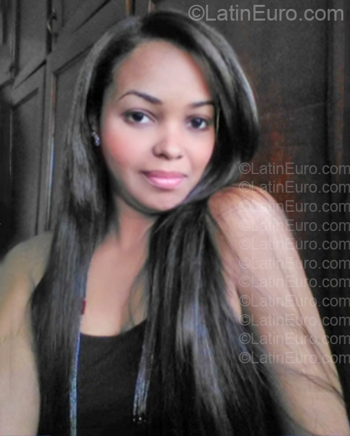 Date this fun Dominican Republic girl Ivy from Santo Domingo DO57152