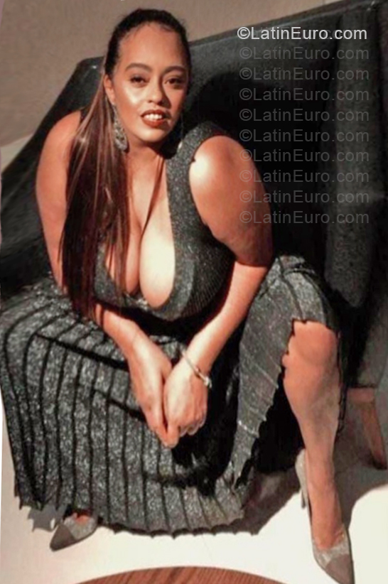 Date this sultry Brazil girl Andreza from Sao Paulo BR12466
