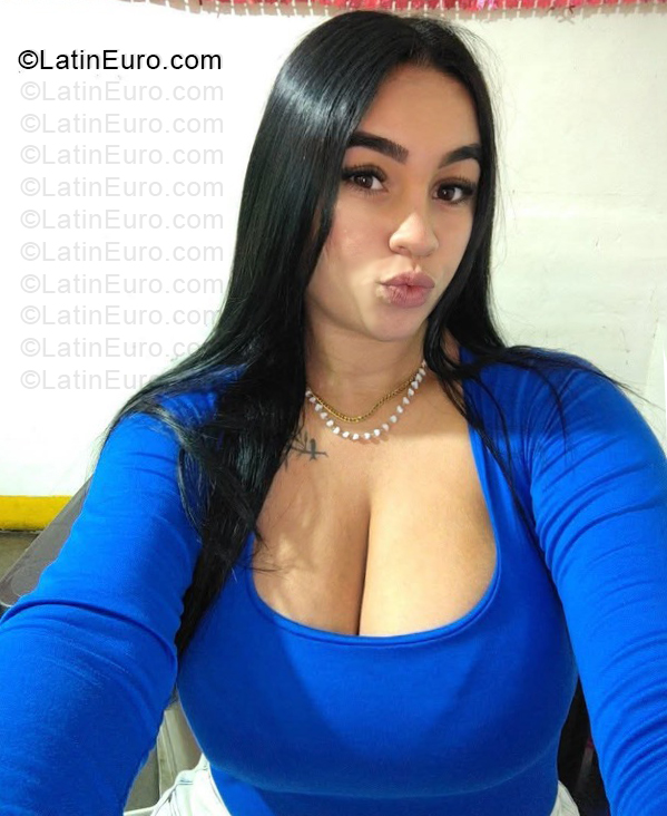Date this passionate Venezuela girl Yanjibel from Maracaibo VE5758